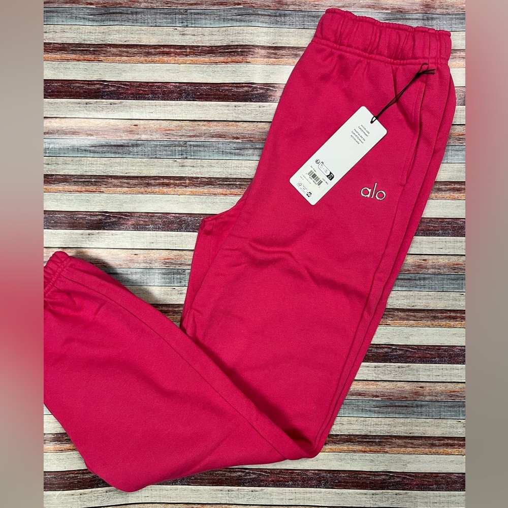 Alo Accolade Sweatpants- Size Small- Pink Summer Crush